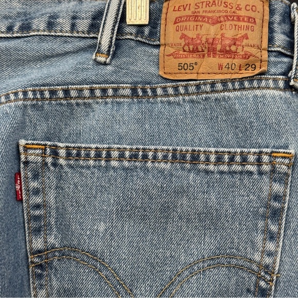 Levi’s 505 Straight Fit Jeans Light Blue Men’s 40x29 Zip Fly - Picture 3 of 7